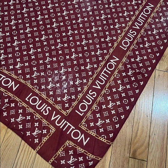 (( not authentic))NEW❤️LV Chiffon Shawl - Picture 17 of 17